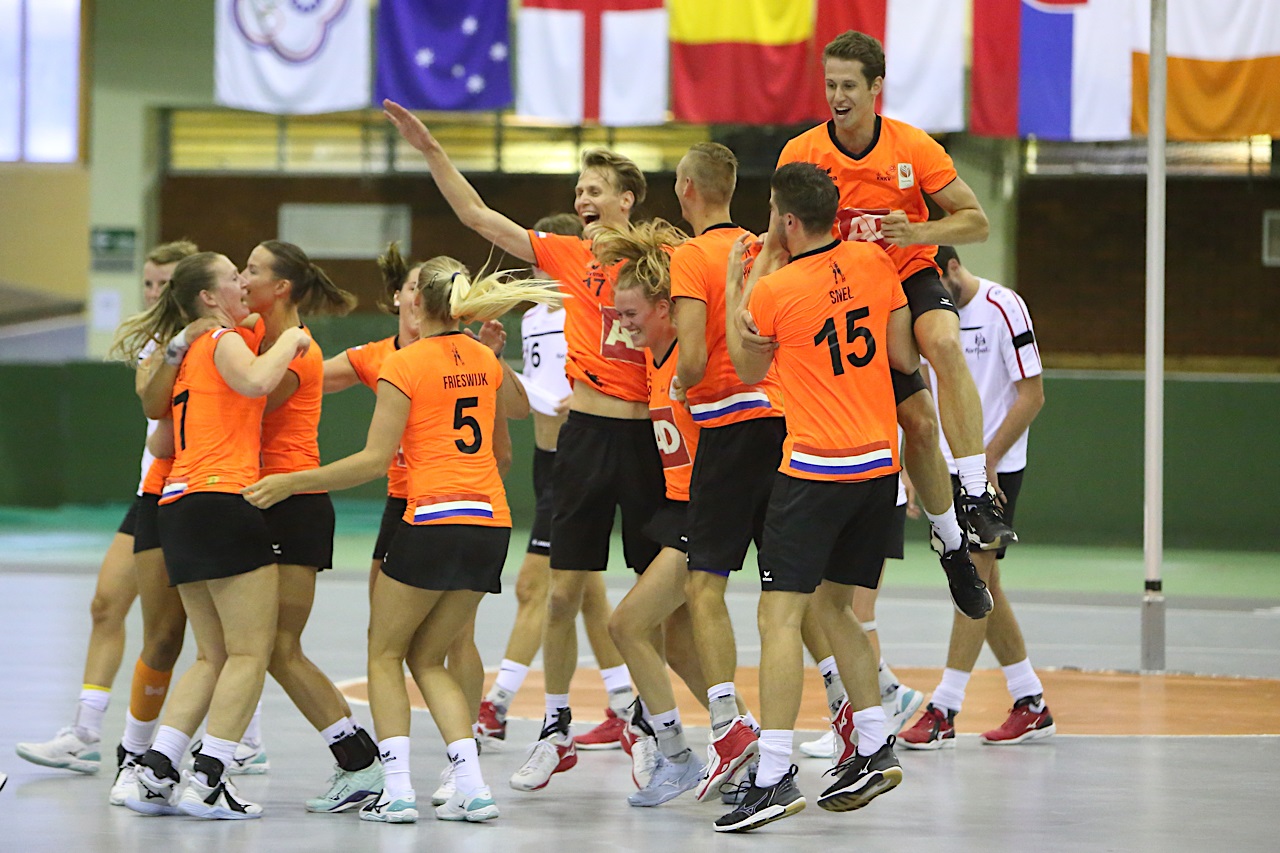 KNKV en Mizuno verlengen samenwerking - KNKV