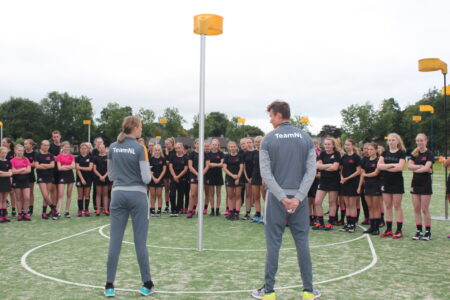 TeamNL Korfbal bezoekt verenigingen tijdens Fandag en clinics