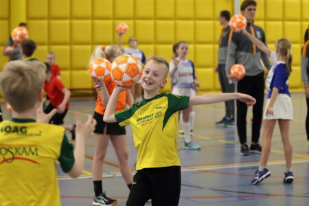 Clinics en activiteiten tijdens de Korfbal Challenge