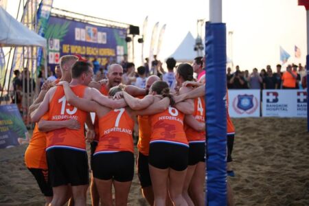 Het Nederlands Beachkorfbalteam is Wereldkampioen!