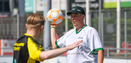G-korfbal tijdens de Special Olympics in Haarlem