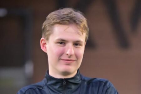 Blijven leren met MDT: Vinse (20) kiest voor ontwikkeling als scheidsrechter